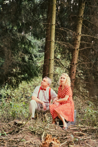 couple travelers portrait